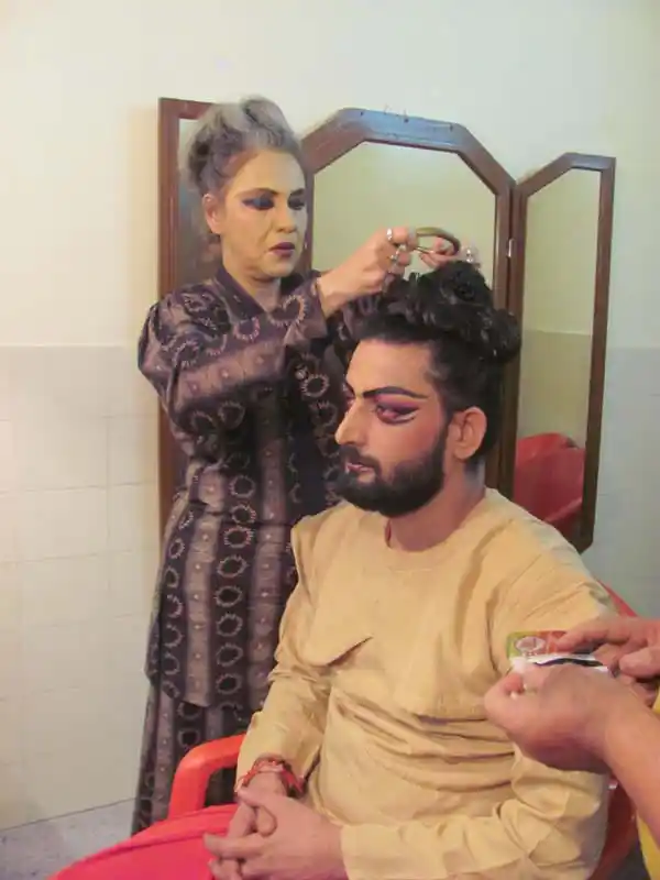 Make up room, Balmiki Pratibha