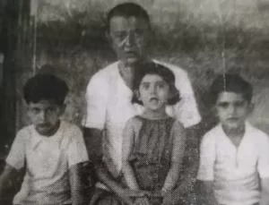 bhanu bondopadhay and family